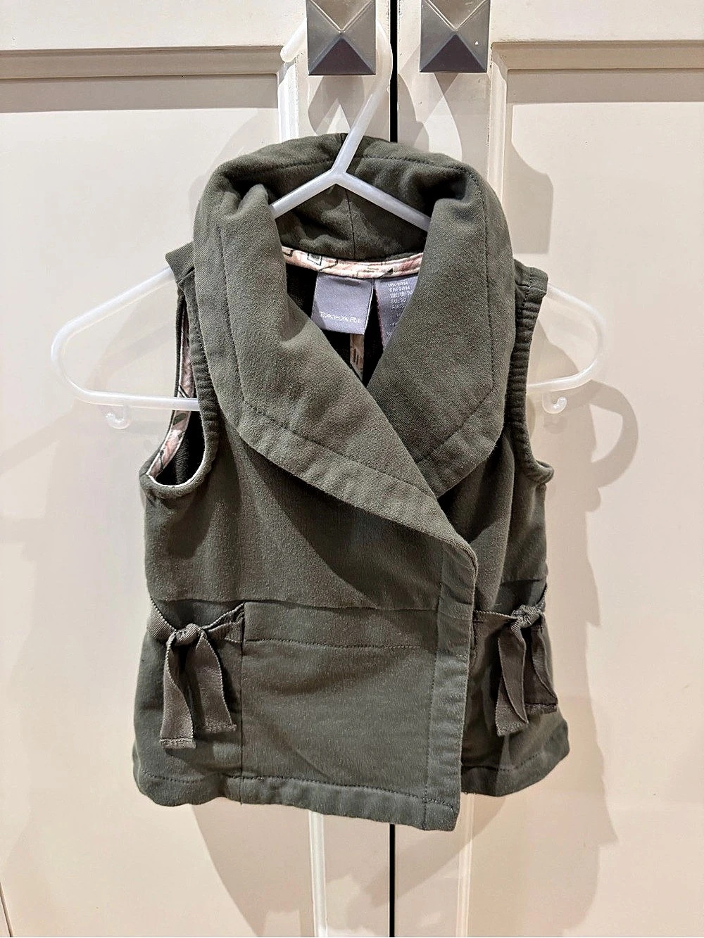 Tahari  24m Green bow Utility Vest Size Small